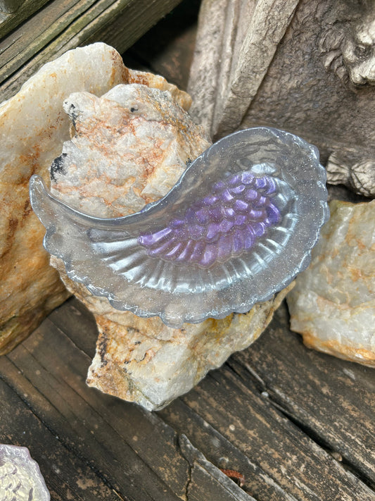 Simple resin angel wing trinket tray